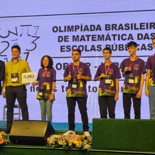 Aluno do Colégio Verbo Divino recebe medalha de ouro na OBMEP